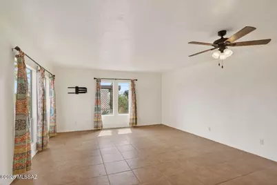 295 W Placita De Los Anillos, Green Valley, AZ 85614 - Photo 9
