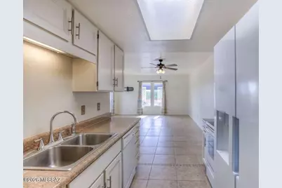 295 W Placita De Los Anillos, Green Valley, AZ 85614 - Photo 13