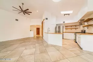 10630 E Northern Crest Dr, Tucson, AZ 85748 - Photo 11