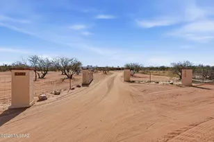 7192 S Marstellar Rd, Tucson, AZ 85735 - Photo 3