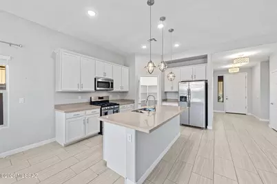 8874 W Saguaro Skies Road, Marana, AZ 85653 - Photo 13