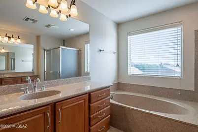 1237 W Vinovo Pass, Oro Valley, AZ 85755 - Photo 43