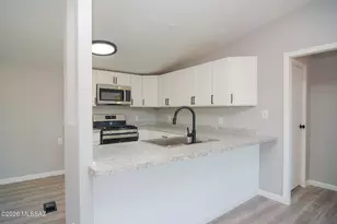 7295 N Desert Post Ln, Tucson, AZ 85743 - Photo 7