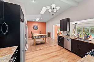 1641 W Chapala Dr, Tucson, AZ 85704 - Photo 9