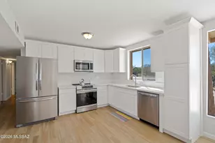 210 W Meadowbrook Dr, Oro Valley, AZ 85704 - Photo 9