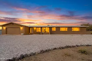 210 W Meadowbrook Dr, Oro Valley, AZ 85704 - Photo 1