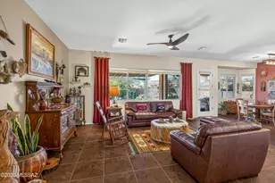 837 W Bosch Dr, Green Valley, AZ 85614 - Photo 3