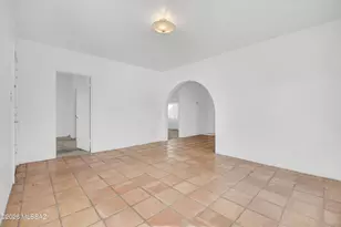 2442 E Mabel St, Tucson, AZ 85719 - Photo 13