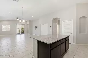 620 S BH Carrol Pl, Corona de Tucson, AZ 85641 - Photo 5