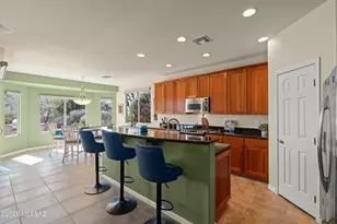 2292 E Skywalker Way, Green Valley, AZ 85614 - Photo 11