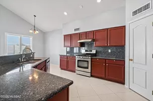 9422 N Weather Hill Dr, Tucson, AZ 85743 - Photo 19