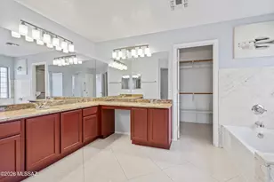 9422 N Weather Hill Dr, Tucson, AZ 85743 - Photo 25