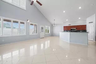 9422 N Weather Hill Dr, Tucson, AZ 85743 - Photo 13