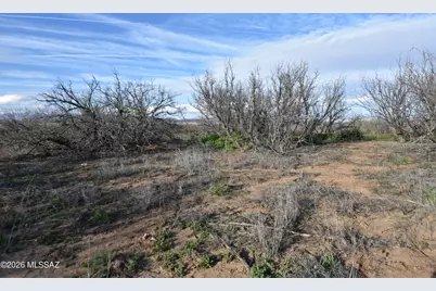 E Howling Wolf Road, Willcox, AZ 85643 - Photo 15