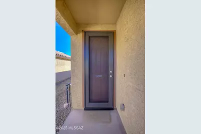 8804 E Stone Meadow Circle, Tucson, AZ 85730 - Photo 3