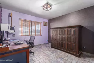 1988 S Longfellow Pl, Tucson, AZ 85711 - Photo 17