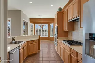 1894 E Longspur Pl, Green Valley, AZ 85614 - Photo 11