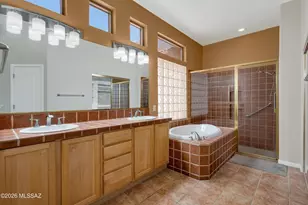 1894 E Longspur Pl, Green Valley, AZ 85614 - Photo 27