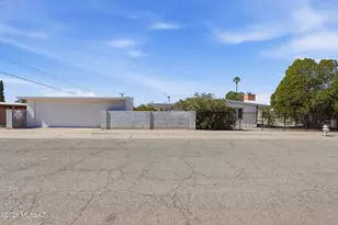 7326 E Montecito Dr, Tucson, AZ 85710 - Photo 37