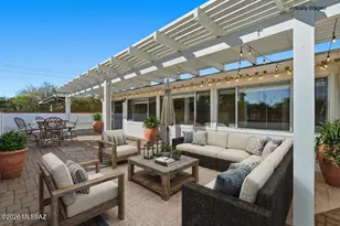 681 W Camino Del Poso, Green Valley, AZ 85614 - Photo 3