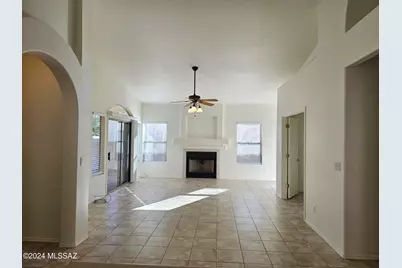 6398 W Rosamond Way, Tucson, AZ 85743 - Photo 3