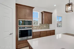 9708 E Crystal Point Trl, Tucson, AZ 85747 - Photo 19