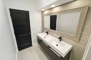 8172 E Galinda Dr, Tucson, AZ 85750 - Photo 23