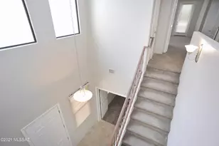 381 E Calderwood Rd, Tucson, AZ 85704 - Photo 19