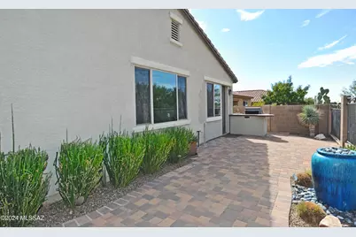 12111 N Golden Mirror Drive, Marana, AZ 85658 - Photo 5