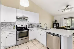 9954 E Desert Aire Dr, Tucson, AZ 85730 - Photo 15