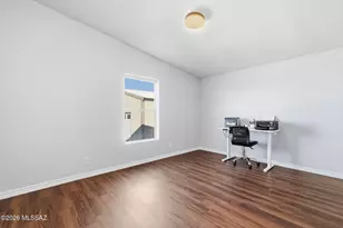 17911 W Husker Ln, Marana, AZ 85653 - Photo 9