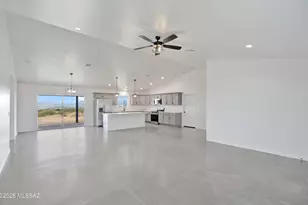 1527 S Canyon Overlook Trail, Benson, AZ 85602 - Photo 13
