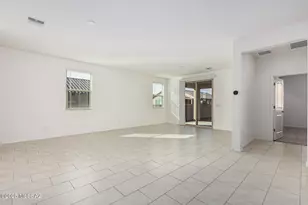 9253 N Agave Gold Rd, Tucson, AZ 85742 - Photo 9