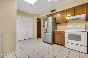 974 N Caribe Ave, Tucson, AZ 85710 - Photo 37