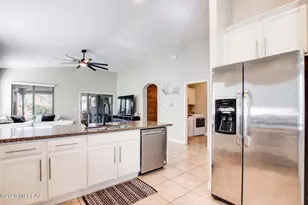 9709 N Hebden Way, Marana, AZ 85653 - Photo 9