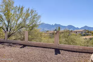 33 W Golden Spur Pl, Oro Valley, AZ 85755 - Photo 3