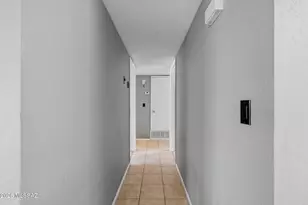 9201 East 5th Street, Tucson, AZ 85710 - Photo 23