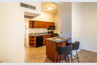 2525 N Alvernon Way #UNIT C5, Tucson, AZ 85712 - Photo 1