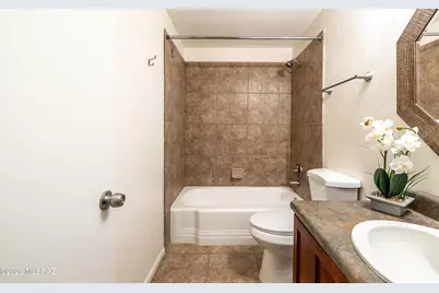 2525 N Alvernon Way #UNIT C5, Tucson, AZ 85712 - Photo 11