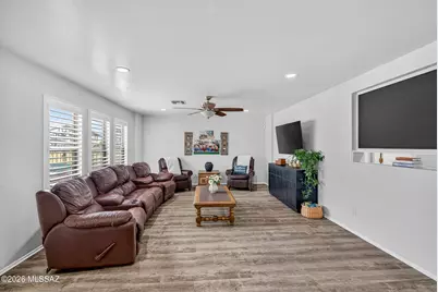 12878 N Desert Olive Drive, Oro Valley, AZ 85755 - Photo 11