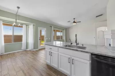 10036 N Blue Crossing Way, Tucson, AZ 85743 - Photo 5