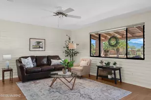 111 E La Espina, Green Valley, AZ 85614 - Photo 7