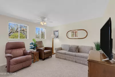 111 E La Espina, Green Valley, AZ 85614 - Photo 23