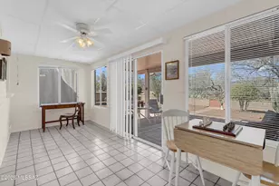 111 E La Espina, Green Valley, AZ 85614 - Photo 21