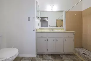 37 N Silverbell Rd, Tucson, AZ 85745 - Photo 23