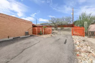 37 N Silverbell Rd, Tucson, AZ 85745 - Photo 5