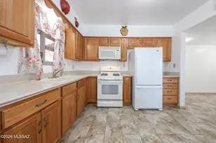 37 N Silverbell Rd, Tucson, AZ 85745 - Photo 11