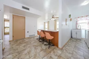 37 N Silverbell Rd, Tucson, AZ 85745 - Photo 13