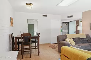 1176 S Alpine Cir, Green Valley, AZ 85614 - Photo 7