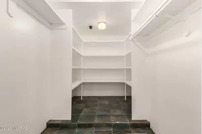 8909 E Palm Tree Drive, Tucson, AZ 85710 - Photo 35